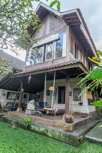 Exterior 8