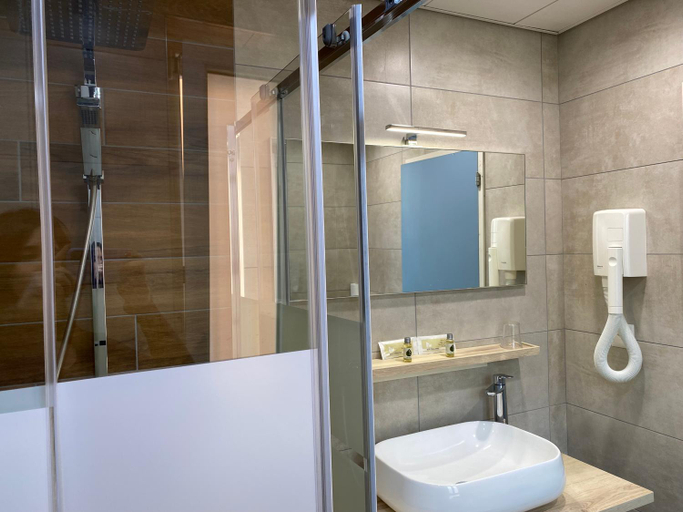 Bathroom 4, Hotel Garni Montaldi, Locarno