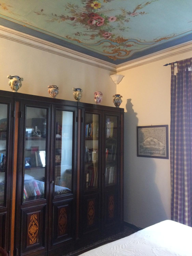 Others 5, Bed&Breakfast Edel, Genova
