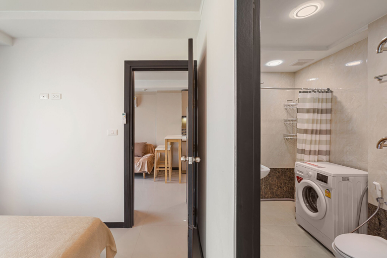 Bathroom 3, Rawai Beach Condo Room 407, Pulau Phuket