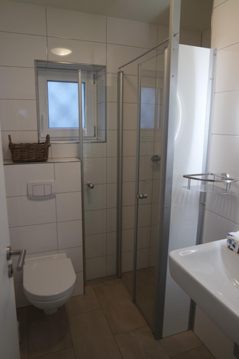 Bathroom 3, Pension Zweite Heimat, Miltenberg