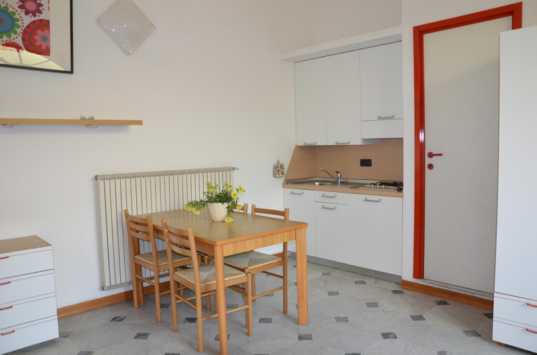 Dining Room 6