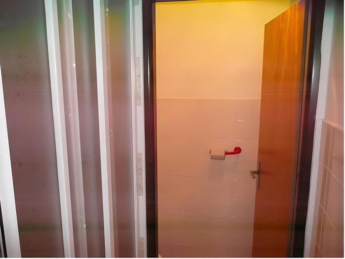 Bathroom 2, Koleje Zamecek, Břeclav