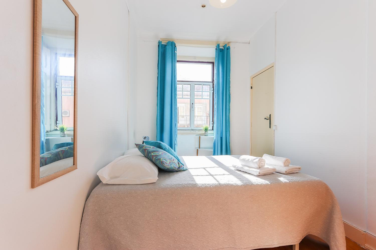 Bedroom 4, Ledi´s Housing, Lisbon