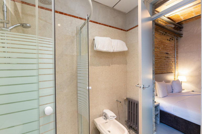 Bathroom 2, Apartamentos DV, Barcelona