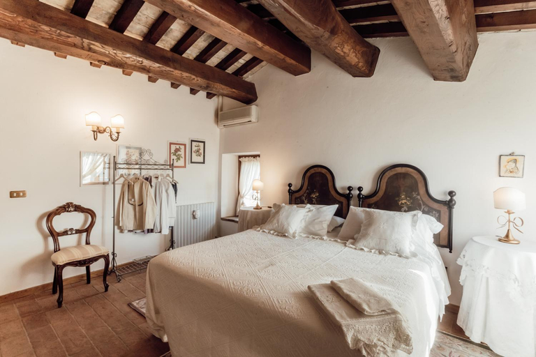 Others 4, b&b casatorre, Rimini