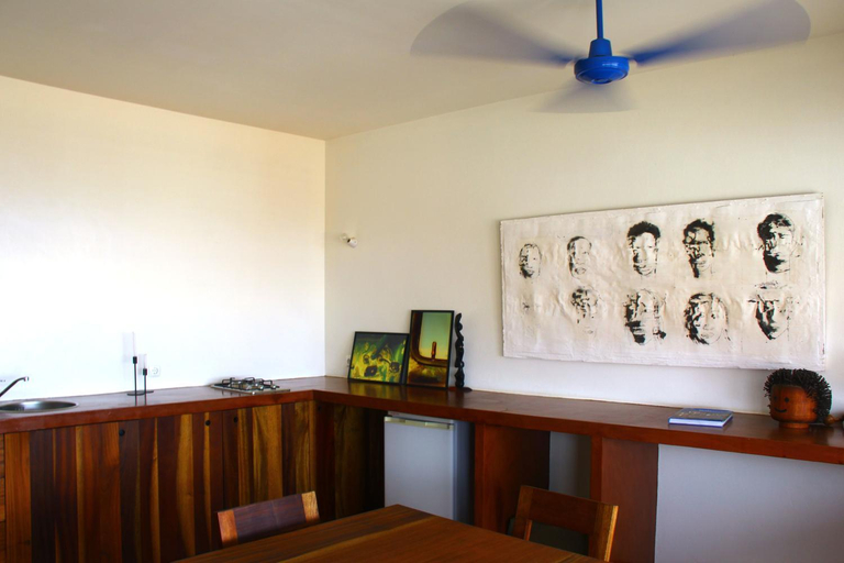 Others 4, Paz Apartment