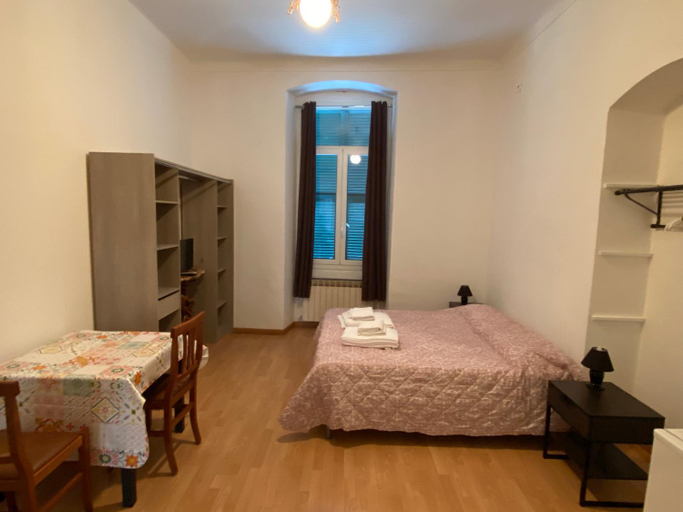 Bedroom 3, Cavour Guest House, Imperia