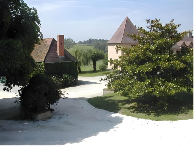 Others 5, La Ferme de Laupiliere, Dordogne