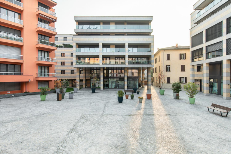 Lucy, Lugano