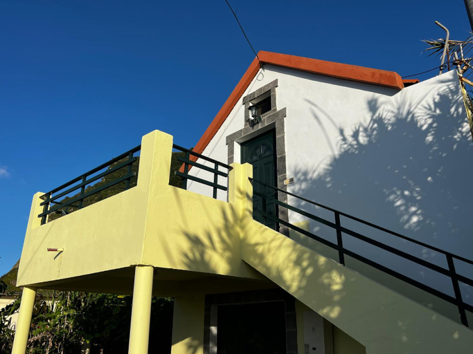 Others 5, Quinta da quebrada, Santana