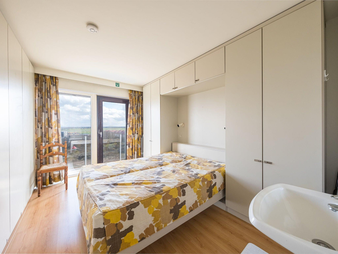 Others 3, Apartment on the 8th floor with sea view, West-Vlaanderen