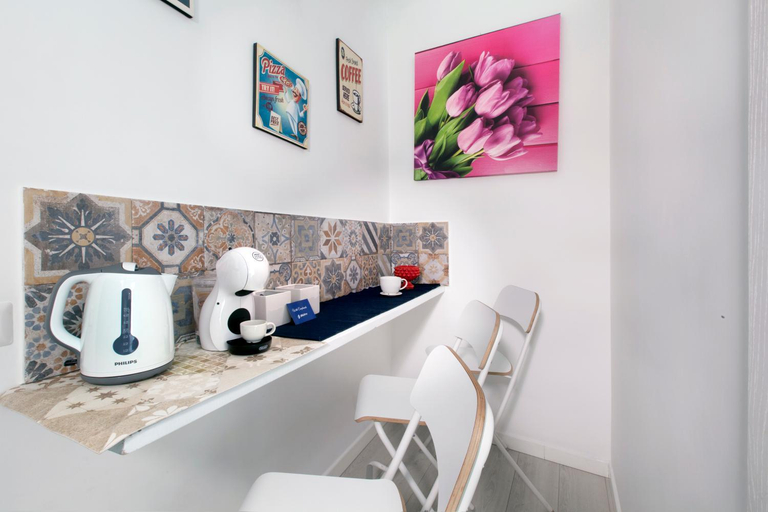Others 5, YourHome - Jolly Aranci, Napoli