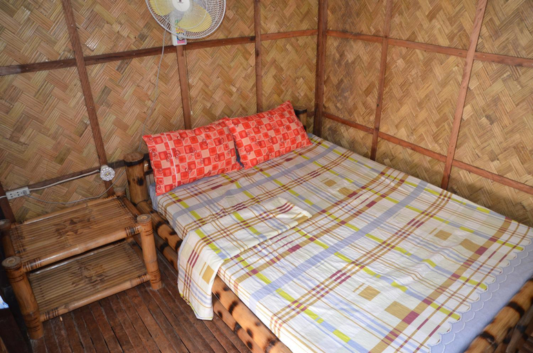 Bedroom, Coron Backpacker Guesthouse, Coron