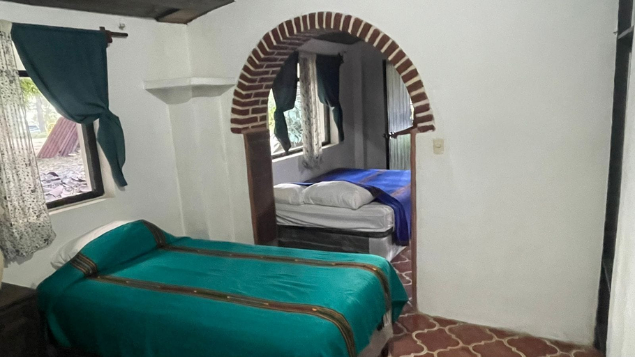 Bedroom 2, Bungalow Bahía Visión Azul, Sololá