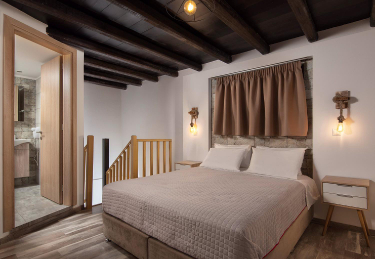 2, Apartments in the center marasia, South Aegean
