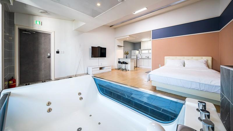 4, Geoje Island Memory Kids Pool Villa, Geoje