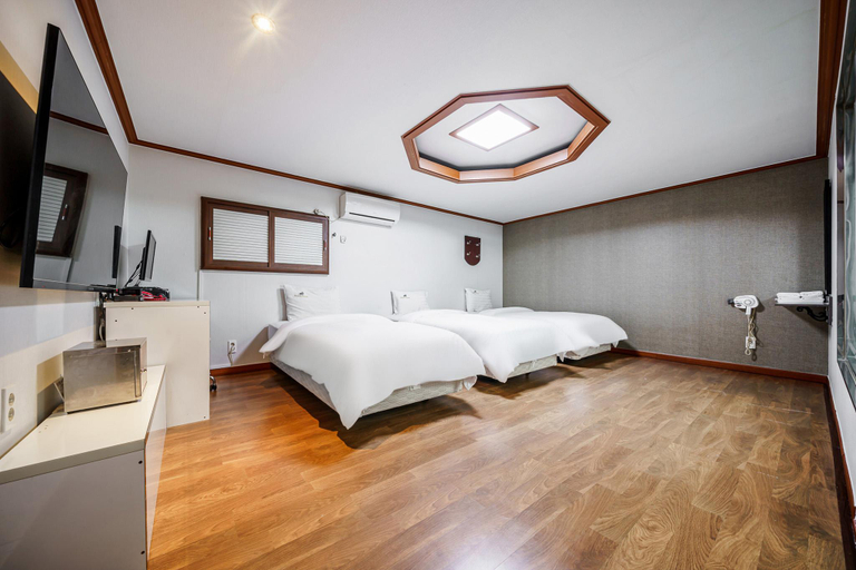 Buantreehotel Blackhouse, Buan