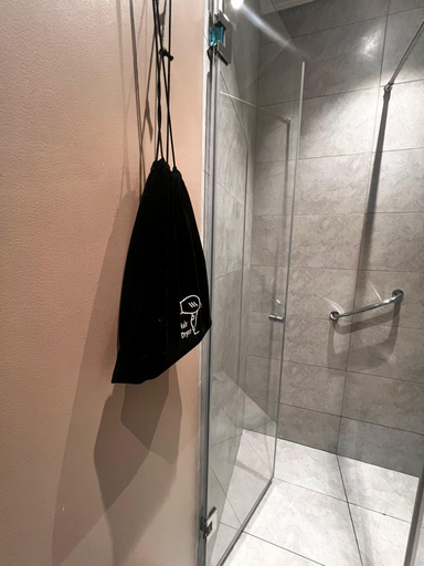 Bathroom 3, Oimohotel, Ak-Suu