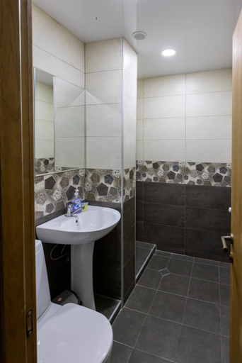 Bathroom 2, GP Rooms, Kazbegi