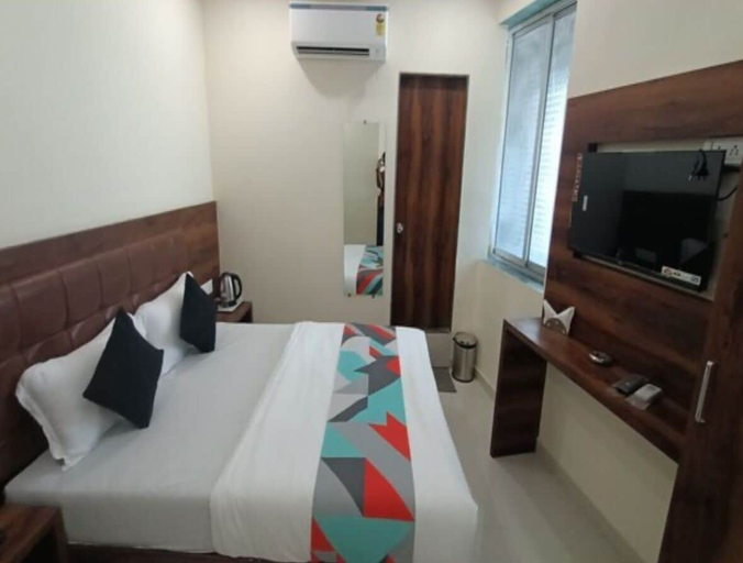 Bedroom 2, New Lavender By Glitz Hotels, Mumbai Suburban