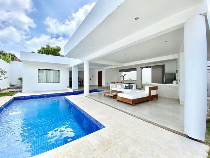 Swimming Pool 9