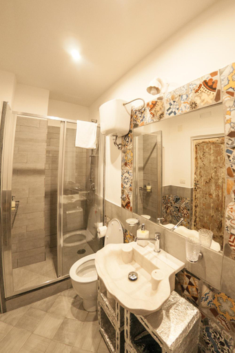 Others 5, Casa Galione, Salerno