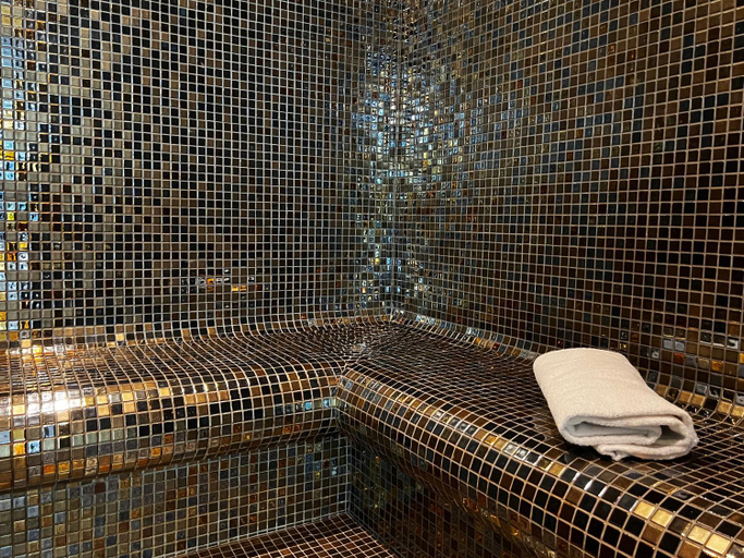 Bathroom 4, Oceania Saint Malo, Ille-et-Vilaine