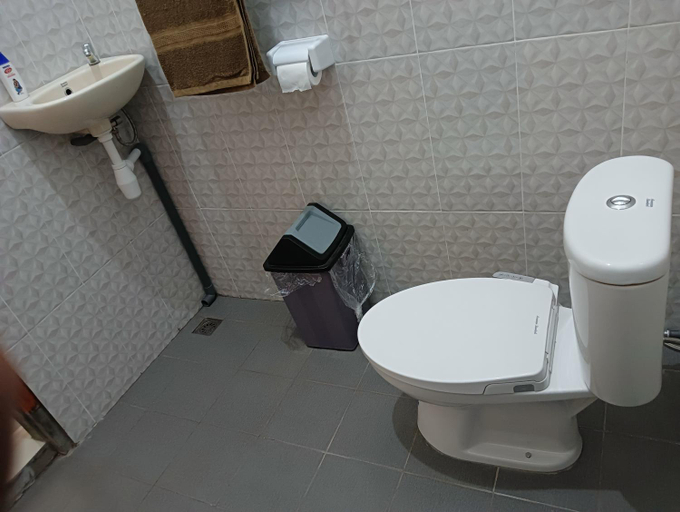 Bathroom 3, Buda's Homestay Lemukih, Buleleng