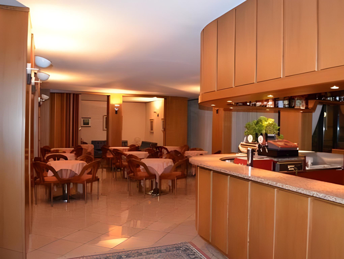 Food & Drinks 5, SunLake Hotel, Trento