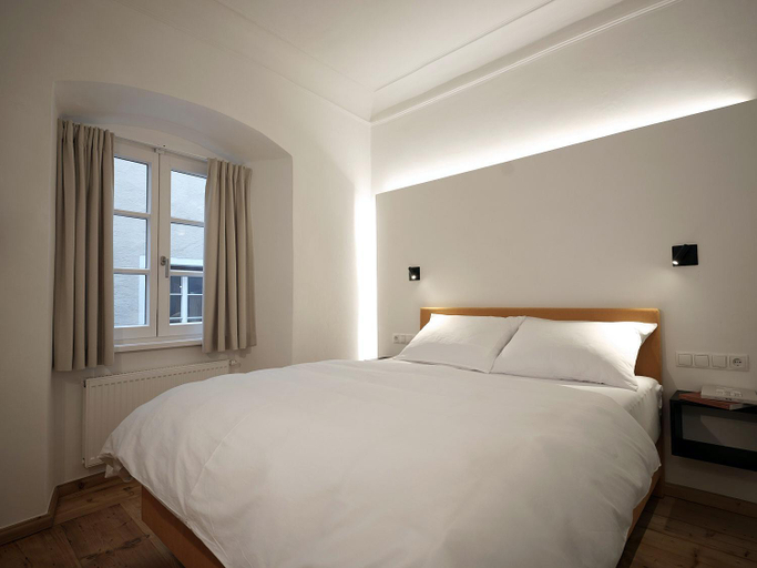 Bedroom 2, Hotel kontor, Innsbruck Land