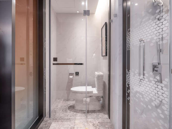 Bathroom 3, Hampton by Hilton Qinhuangdao Jinmeng Bay, Qinhuangdao