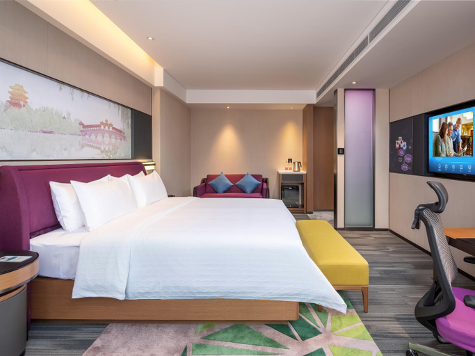 Bedroom 2, Hampton by Hilton Qinhuangdao Jinmeng Bay, Qinhuangdao