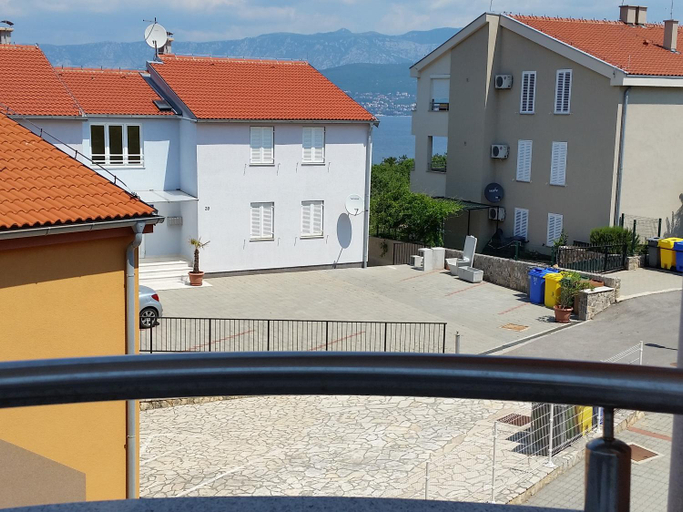 Others 5, Apartments Kvesic, Dobrinj