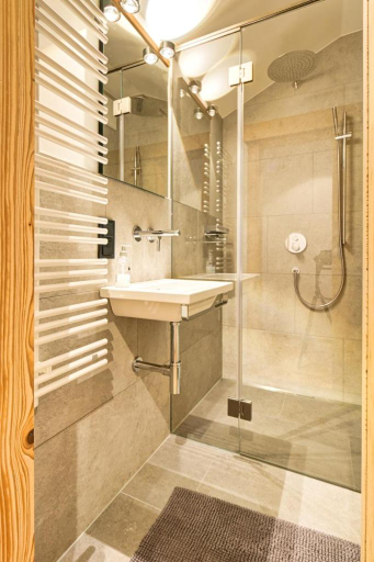 Others 5, designchalets auf 685, Traunstein