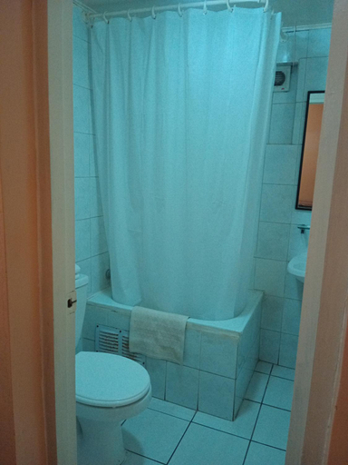Bathroom 3, Aquamarina Apart Hotel, Valparaíso