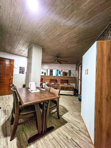 Dining Room 16