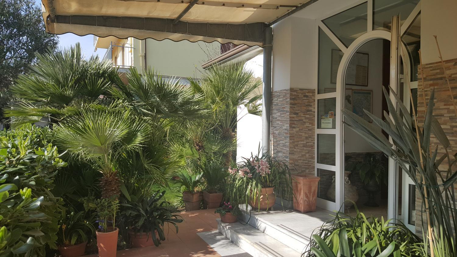 Hotel Elisabetta, Massa Carrara