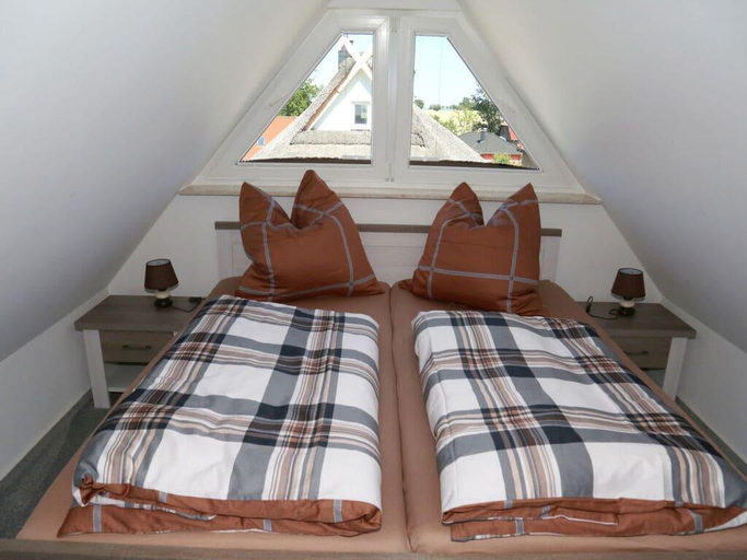 Others 4, Droom unter Reet 2 Comfortable holiday residence, Rostock