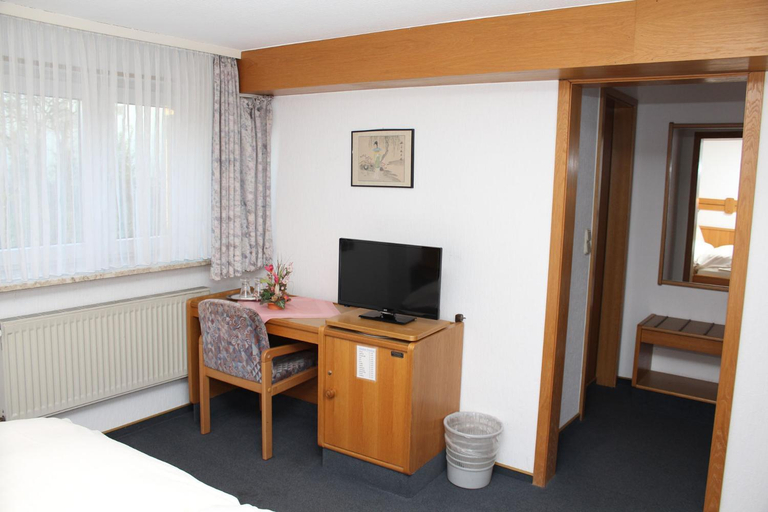 Bedroom 3, Hotel- Restaurant Zum Kleinen Kv?nig, Schwalm-Eder-Kreis
