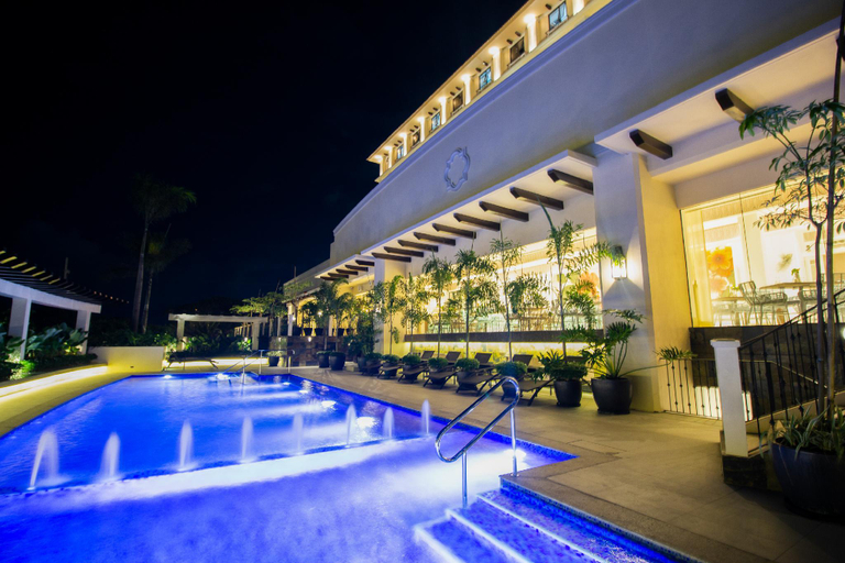 Exterior 4
