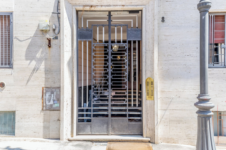 Exterior & Views, Coliseum sweet guest house, Rome