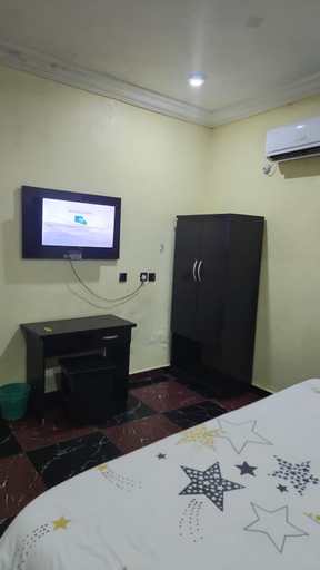 Paviosca Hotel, Ikwuano