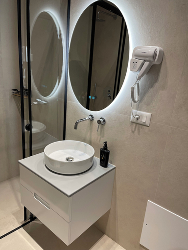 Bathroom 6