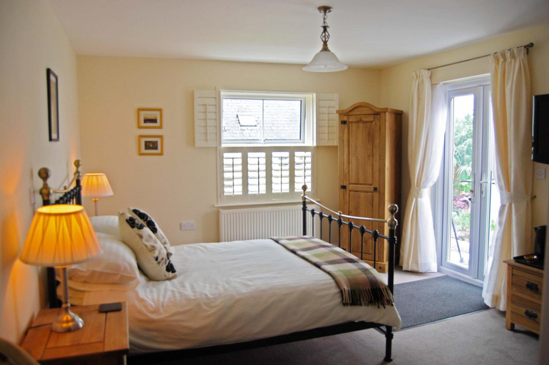 Bedroom 2, Highbury, Pembrokeshire