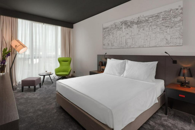 Bedroom 2, Crowne Plaza PODGORICA by IHG
