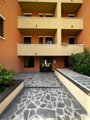 Tevere 20 House - Monolocale, Monza and Brianza