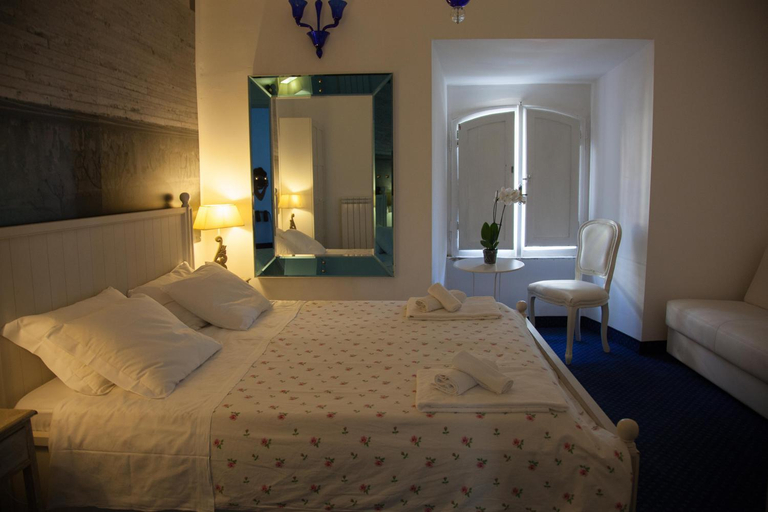 Bedroom 2, Vatican Leone IV, Rome