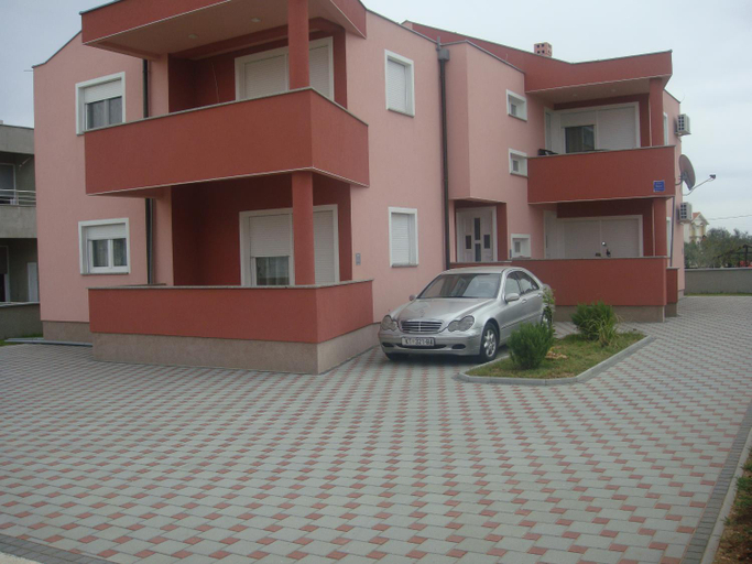 Others 5, Apartments Vladimir, Privlaka