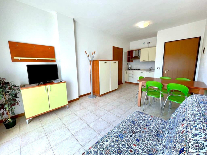 Others 5, Apartment in Caorle Near Adriatic Sea, Venezia
